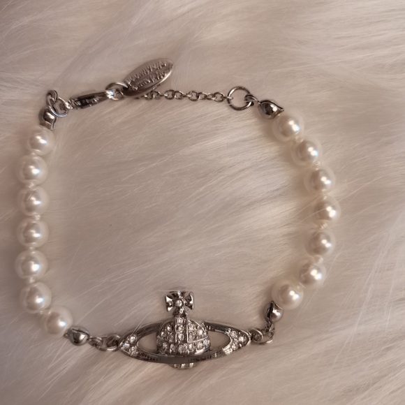 Vivienne Westwood Pearl and Silver Bracelet - Picture 3 of 7